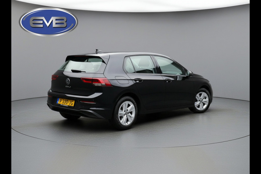 Volkswagen Golf 1.0 TSI Life, digitaal cockpit, stoelverwarming, sfeerverlichting, cruise controle