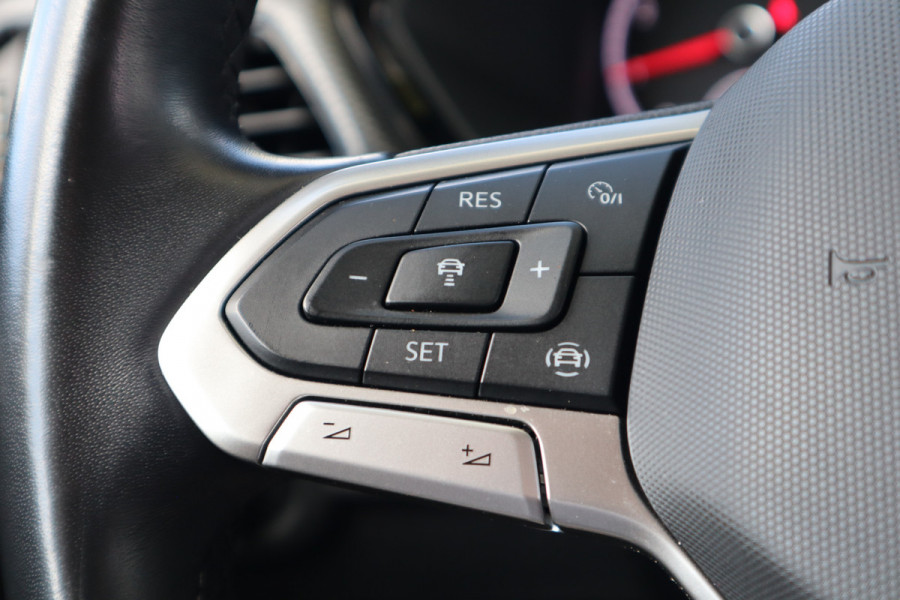 Volkswagen T-Cross 1.0 TSI Life | Carplay | ACC |