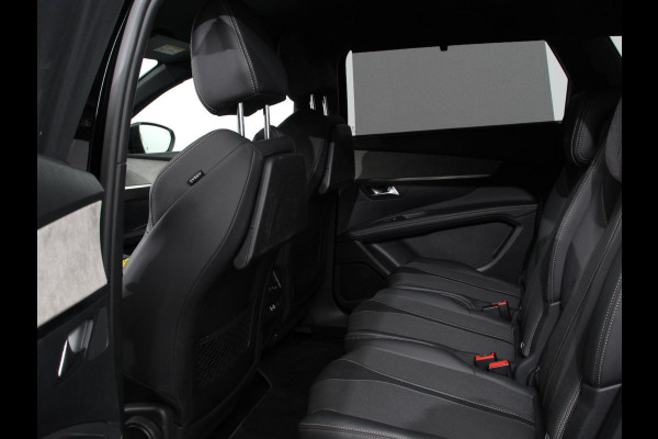 Peugeot 5008 1.2 PureTech GT Black Pack 7persoons Climate control Adaptive cruise control Achteruitrij camera Verwarmde voorstoelen Keyless Navigatie LED Apple Carplay/ Android Auto