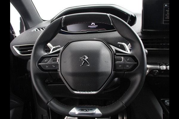 Peugeot 5008 1.2 PureTech GT Black Pack 7persoons Climate control Adaptive cruise control Achteruitrij camera Verwarmde voorstoelen Keyless Navigatie LED Apple Carplay/ Android Auto