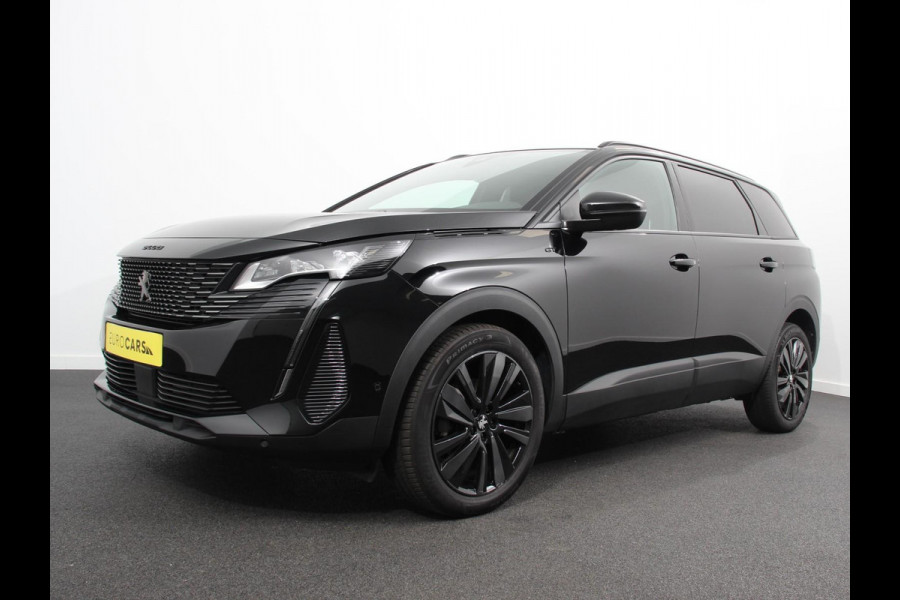 Peugeot 5008 1.2 PureTech GT Black Pack 7persoons Climate control Adaptive cruise control Achteruitrij camera Verwarmde voorstoelen Keyless Navigatie LED Apple Carplay/ Android Auto