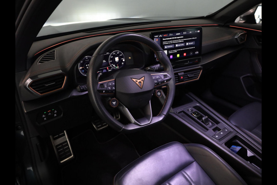 CUPRA Formentor 1.4 e-Hybrid VZ Performance 245 pk Automaat | Navigatie | Panoramadak | Parkeersensoren (Park assist) | Achteruitrijcamera | Lederen bekleding | Elektr. bestuurdersstoel met geheugen |
