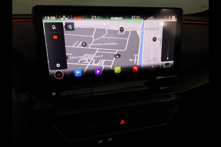 CUPRA Formentor 1.4 e-Hybrid VZ Performance 245 pk Automaat | Navigatie | Panoramadak | Parkeersensoren (Park assist) | Achteruitrijcamera | Lederen bekleding | Elektr. bestuurdersstoel met geheugen |