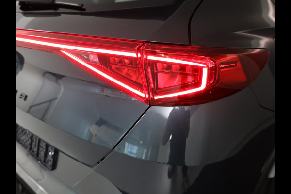 CUPRA Formentor 1.4 e-Hybrid VZ Performance 245 pk Automaat | Navigatie | Panoramadak | Parkeersensoren (Park assist) | Achteruitrijcamera | Lederen bekleding | Elektr. bestuurdersstoel met geheugen |