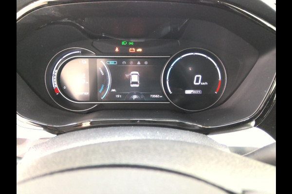 Kia e-Niro DynamicPlusLine 64 kWh | SOH 100% | Trekhaak met Afneembare Kogel | Navigatie | Schuif -Kantel Dak | WORDT VERWACHT