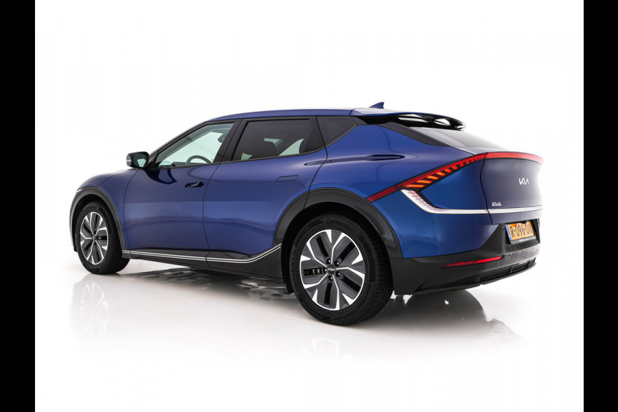 Kia Ev6 Plus 77.4 kWh [3-Fase-11kW] {SoH-96%} (INCL-BTW) Aut. *LEATHER | ADAPTIVE-CRUISE | DIGI-COCKPIT | MERIDIAN-AUDIO | MEMORY-PACK | FULL-LED | KEYLESS | CAMERA | DAB | BLIND-SPOT | NAVI-FULLMAP | PRIVACY-GLASS | AMBIENT-LIGHT | 19''