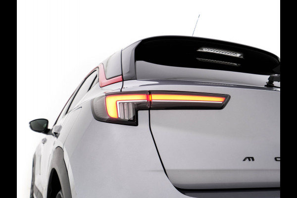 Opel Mokka Electric Level 4 50 kWh [3-Fase-11kW] {SoH-95%} (INCL.BTW) Aut. *HEATPUMP | LEATHER-FABRIC | DIGI-COCKPIT | FULL-LED | CAMERA | COMFORTSEATS | KEYLESS | DAB+ | ECC | CRUISE | 17''ALU*