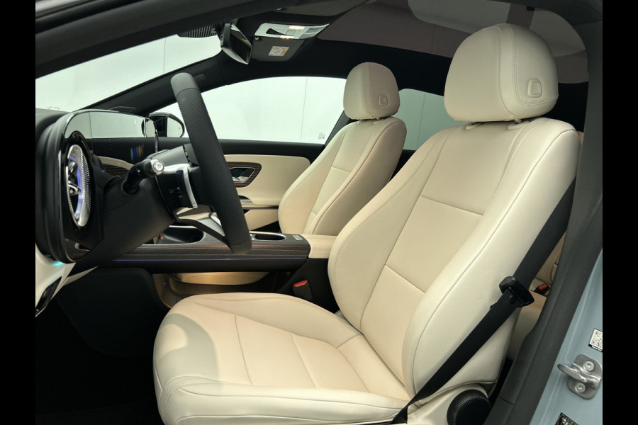Mercedes-Benz CLA-Klasse Shooting Brake 250+ Business Solution AMG 85 kWh | Nightpakket | Trekhaak | Vast panoramadak | 18 inch vijfspaaks lichtmetalen AMG-velgen | URBAN GUARD | Massagefunctie | Sierdelen in openporig bruin eikenhout |