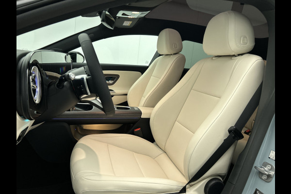 Mercedes-Benz CLA-Klasse Shooting Brake 250+ Business Solution AMG 85 kWh | Nightpakket | Trekhaak | Vast panoramadak | 18 inch vijfspaaks lichtmetalen AMG-velgen | URBAN GUARD | Massagefunctie | Sierdelen in openporig bruin eikenhout |