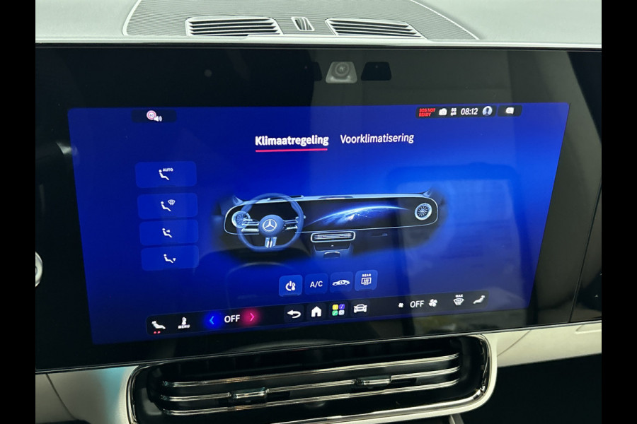 Mercedes-Benz CLA-Klasse Shooting Brake 250+ Business Solution AMG 85 kWh | Nightpakket | Trekhaak | Vast panoramadak | 18 inch vijfspaaks lichtmetalen AMG-velgen | URBAN GUARD | Massagefunctie | Sierdelen in openporig bruin eikenhout |