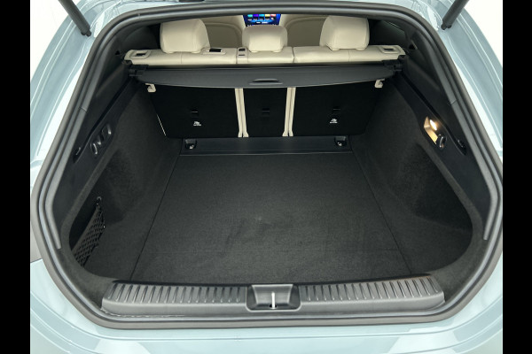 Mercedes-Benz CLA-Klasse Shooting Brake 250+ Business Solution AMG 85 kWh | Nightpakket | Trekhaak | Vast panoramadak | 18 inch vijfspaaks lichtmetalen AMG-velgen | URBAN GUARD | Massagefunctie | Sierdelen in openporig bruin eikenhout |