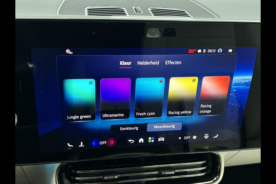 Mercedes-Benz CLA-Klasse Shooting Brake 250+ Business Solution AMG 85 kWh | Nightpakket | Trekhaak | Vast panoramadak | 18 inch vijfspaaks lichtmetalen AMG-velgen | URBAN GUARD | Massagefunctie | Sierdelen in openporig bruin eikenhout |