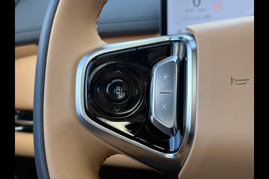 GEELY Starray EM-i 1.5 Max+ 262 PK | Panoramadak | Stoelverwarming & verkoeling | 136Km elektrisch bereik | 360 Camera | Achterbank verwarmd | Parkeersensoren | 19 Inch LMV |