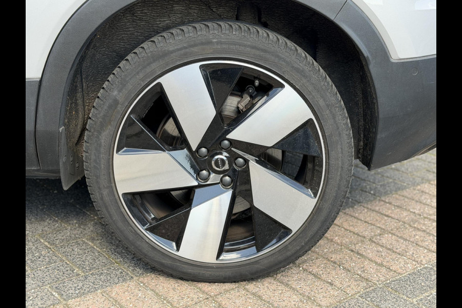 Volvo C40 Recharge Twin Intro Edition 78 kWh 4WD SOH:91%  | WARMTEPOMP | ORIGINEEL NEDERLANDSE AUTO | VOLLEDIG VOLVO DEALER-ONDERHOUDEN | ELEKTRISCHE TREKHAAK | HARMAN & KARDON | AUTOPILOT | MEMORY SEATS | ELEKTRISCHE KOFFERBAK | INCLUSIEF 12 MAANDEN BOVAG GARANTIE |