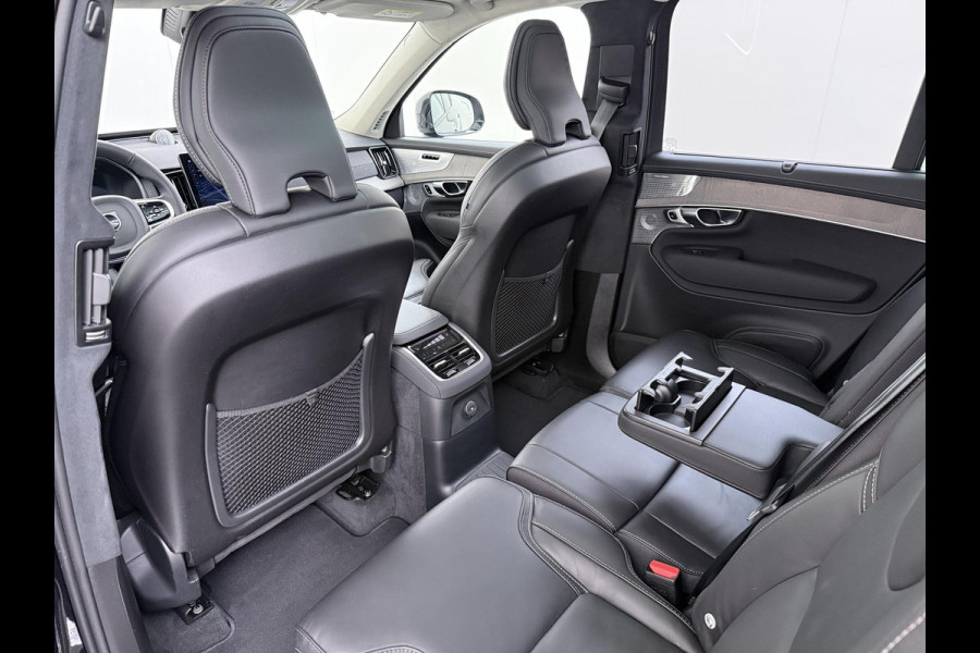 Volvo XC90 2.0 T8 Plug-in hybrid AWD Ultra Dark BOWERS & WILKINS| LUCHTVERING| STOELVENTILATIE| ELEKTRISCHE TREKHAAK| 7 PERSOONS| MASSAGESTOELEN NAPPALEDER| HEAD-UP DISPLAY| PANORAMADAK| FULL OPTIONS|