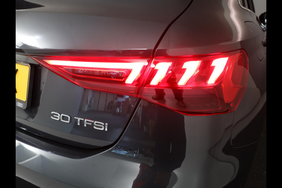 Audi A3 Sportback 30 TFSI Advanced edition 110 pk S-tronic | Navigatie | Trekhaak | Parkeersensoren achter | Cruise control | Apple Carplay/Android Auto |