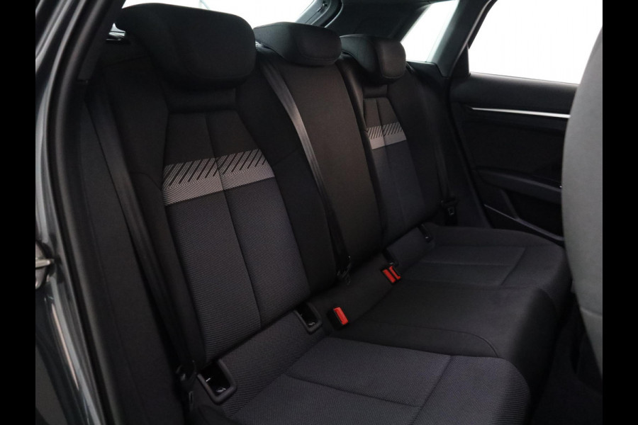Audi A3 Sportback 30 TFSI Advanced edition 110 pk S-tronic | Navigatie | Trekhaak | Parkeersensoren achter | Cruise control | Apple Carplay/Android Auto |