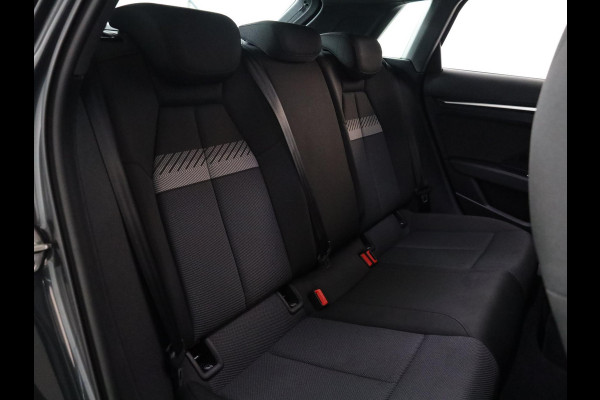 Audi A3 Sportback 30 TFSI Advanced edition 110 pk S-tronic | Navigatie | Trekhaak | Parkeersensoren achter | Cruise control | Apple Carplay/Android Auto |