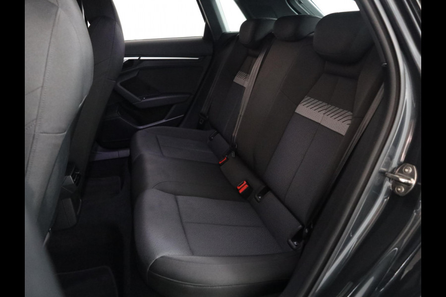Audi A3 Sportback 30 TFSI Advanced edition 110 pk S-tronic | Navigatie | Trekhaak | Parkeersensoren achter | Cruise control | Apple Carplay/Android Auto |