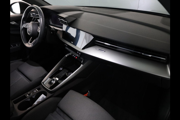 Audi A3 Sportback 30 TFSI Advanced edition 110 pk S-tronic | Navigatie | Trekhaak | Parkeersensoren achter | Cruise control | Apple Carplay/Android Auto |