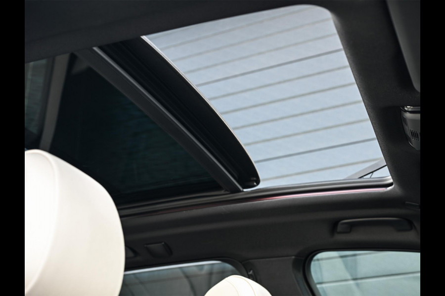 BMW X5 xDrive45e High Executive M-Sport | Panoramadak | Active Cruise | 360 Camera | HiFi | HUD | Luchtvering | Memory | Stoelverwarming | Ambiance Interieur | Trekhaak | Dealeronderhouden | BMW Laser |