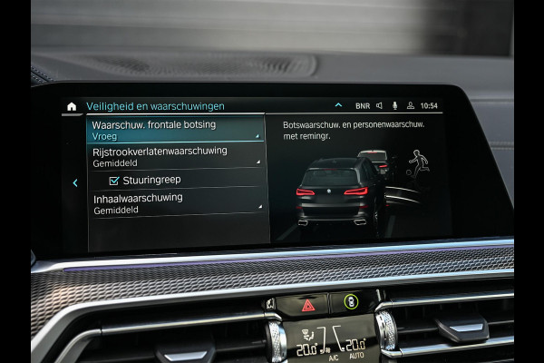 BMW X5 xDrive45e High Executive M-Sport | Panoramadak | Active Cruise | 360 Camera | HiFi | HUD | Luchtvering | Memory | Stoelverwarming | Ambiance Interieur | Trekhaak | Dealeronderhouden | BMW Laser |