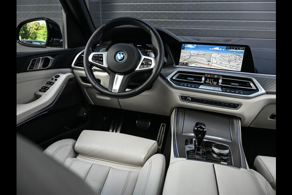 BMW X5 xDrive45e High Executive M-Sport | Panoramadak | Active Cruise | 360 Camera | HiFi | HUD | Luchtvering | Memory | Stoelverwarming | Ambiance Interieur | Trekhaak | Dealeronderhouden | BMW Laser |
