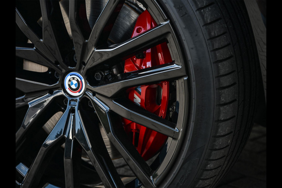BMW X5 xDrive45e High Executive M-Sport | Panoramadak | Active Cruise | 360 Camera | HiFi | HUD | Luchtvering | Memory | Stoelverwarming | Ambiance Interieur | Trekhaak | Dealeronderhouden | BMW Laser |
