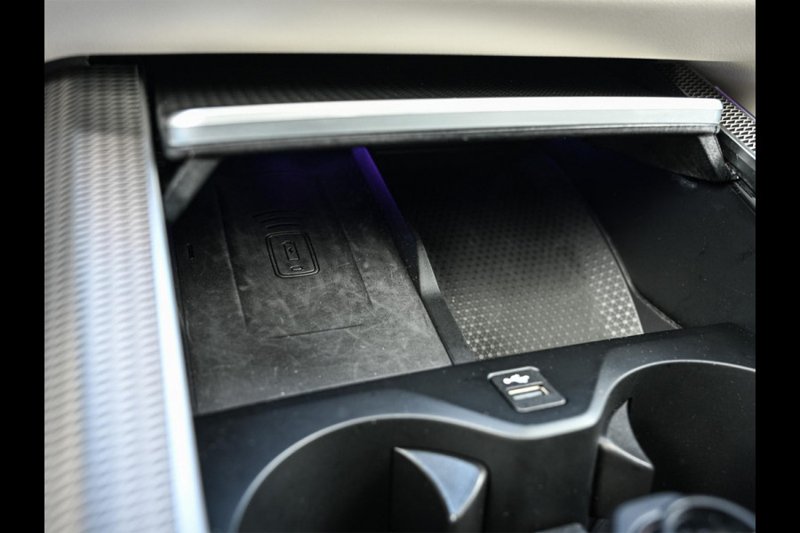 BMW X5 xDrive45e High Executive M-Sport | Panoramadak | Active Cruise | 360 Camera | HiFi | HUD | Luchtvering | Memory | Stoelverwarming | Ambiance Interieur | Trekhaak | Dealeronderhouden | BMW Laser |