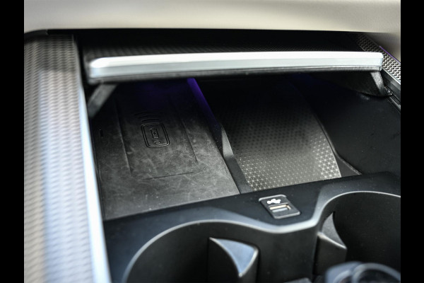 BMW X5 xDrive45e High Executive M-Sport | Panoramadak | Active Cruise | 360 Camera | HiFi | HUD | Luchtvering | Memory | Stoelverwarming | Ambiance Interieur | Trekhaak | Dealeronderhouden | BMW Laser |