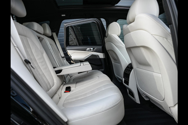 BMW X5 xDrive45e High Executive M-Sport | Panoramadak | Active Cruise | 360 Camera | HiFi | HUD | Luchtvering | Memory | Stoelverwarming | Ambiance Interieur | Trekhaak | Dealeronderhouden | BMW Laser |