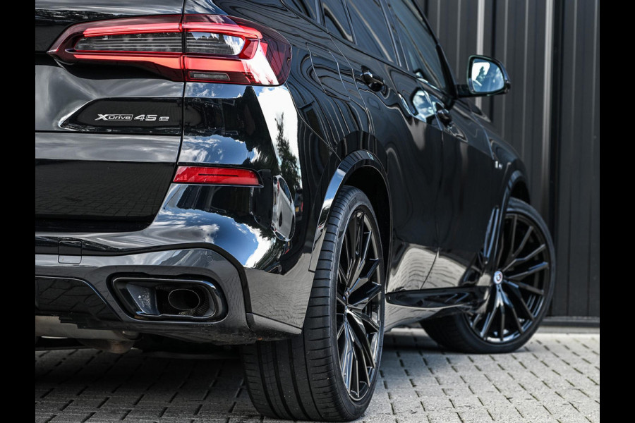 BMW X5 xDrive45e High Executive M-Sport | Panoramadak | Active Cruise | 360 Camera | HiFi | HUD | Luchtvering | Memory | Stoelverwarming | Ambiance Interieur | Trekhaak | Dealeronderhouden | BMW Laser |