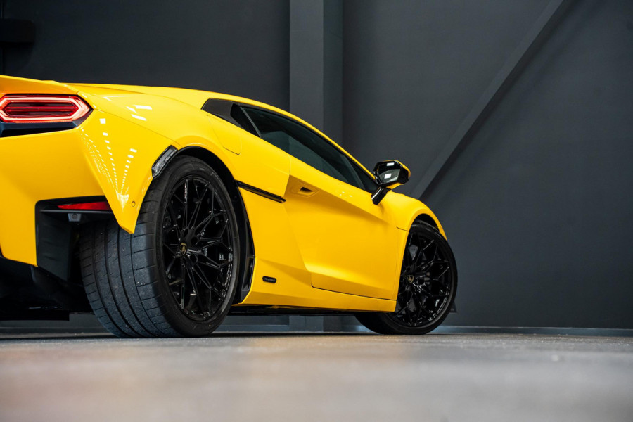 Lamborghini Temerario 4.0 V8 *Giallo Auge / Lift-systeem / Keramisch / Sonus Faber / Passagiersdisplay / Surround-view*