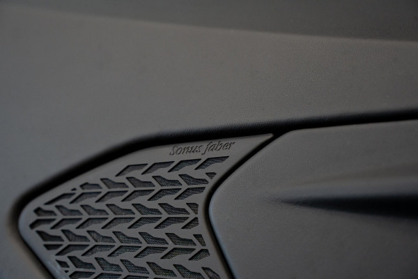Lamborghini Temerario 4.0 V8 *Giallo Auge / Lift-systeem / Keramisch / Sonus Faber / Passagiersdisplay / Surround-view*