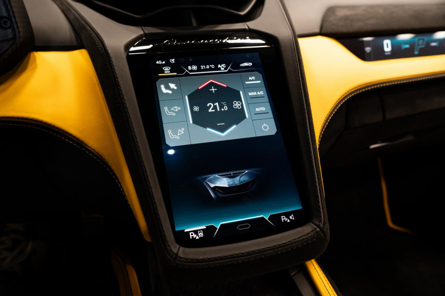 Lamborghini Temerario 4.0 V8 *Giallo Auge / Lift-systeem / Keramisch / Sonus Faber / Passagiersdisplay / Surround-view*