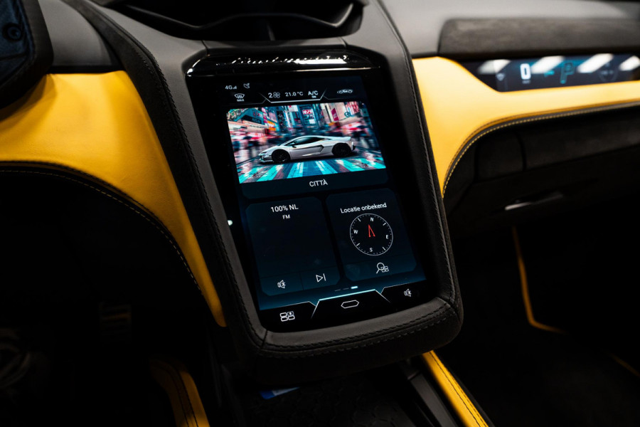 Lamborghini Temerario 4.0 V8 *Giallo Auge / Lift-systeem / Keramisch / Sonus Faber / Passagiersdisplay / Surround-view*