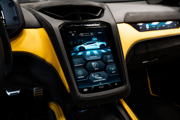 Lamborghini Temerario 4.0 V8 *Giallo Auge / Lift-systeem / Keramisch / Sonus Faber / Passagiersdisplay / Surround-view*