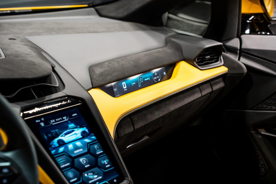 Lamborghini Temerario 4.0 V8 *Giallo Auge / Lift-systeem / Keramisch / Sonus Faber / Passagiersdisplay / Surround-view*