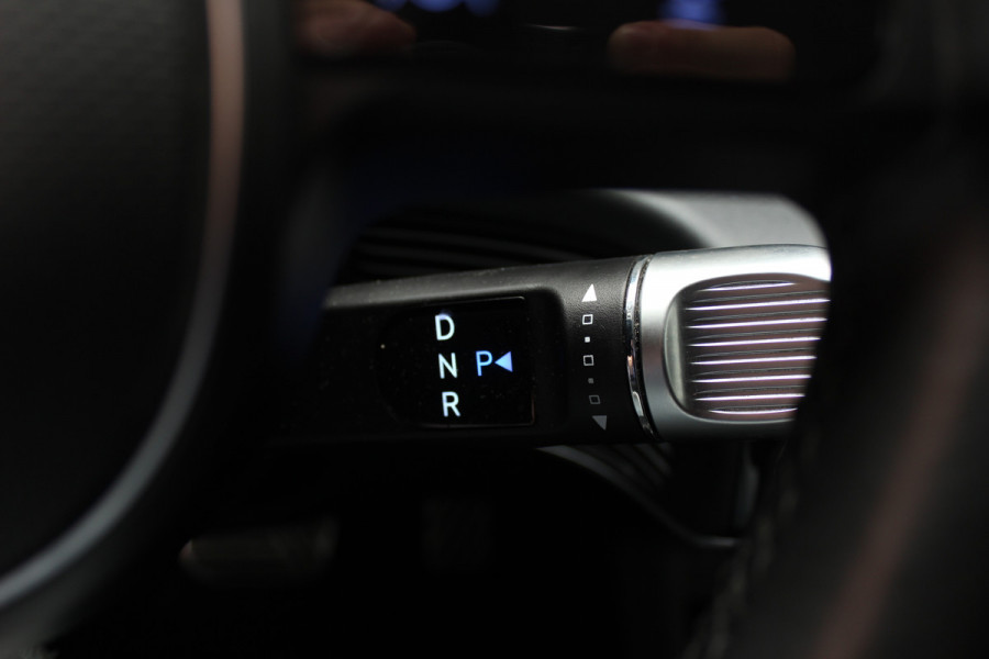 Hyundai IONIQ 5 Connect+ 73kWh / SoH 86,2% / Camera / Head-up / Leder / CarPlay / V2L / 19'' / Warmtepomp / Stoelverwarming / Dodehoek / DAB / ACC