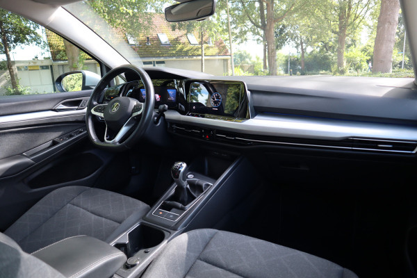 Volkswagen Golf Variant 1.0 TSI Life | Sfeerverlichting | Navi | Carplay |