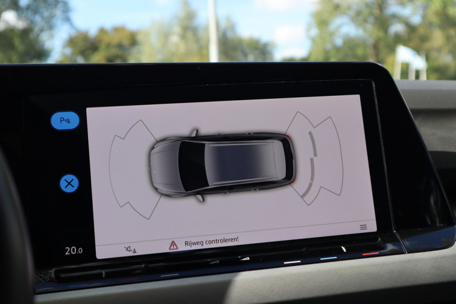 Volkswagen Golf Variant 1.0 TSI Life | Sfeerverlichting | Navi | Carplay |