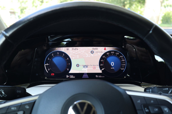 Volkswagen Golf Variant 1.0 TSI Life | Sfeerverlichting | Navi | Carplay |