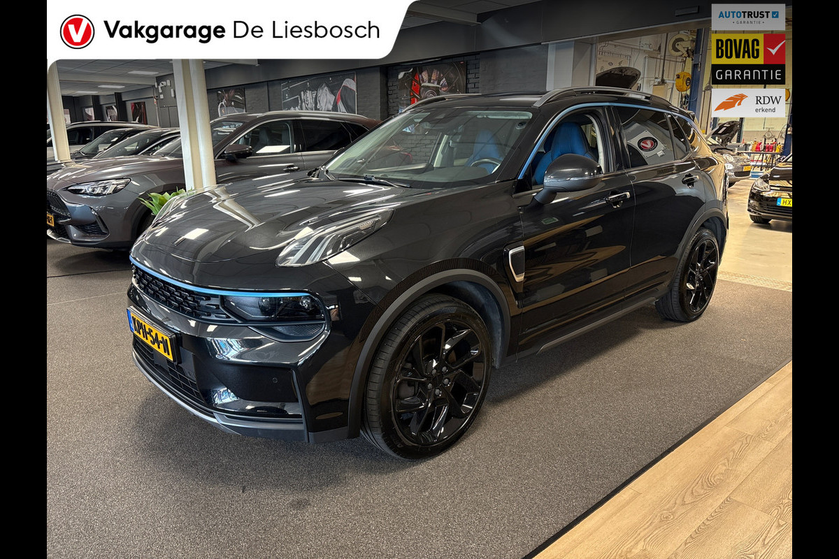 Lynk & Co 01 1.5 / Pano / Navigatie / Camera / Infinity / memory / Elek. klep / Apple carplay