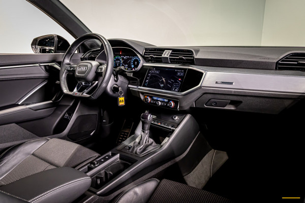 Audi Q3 45 TFSI e S edition|S-Line|1eig|Trekhaak|Cam|CarPlay