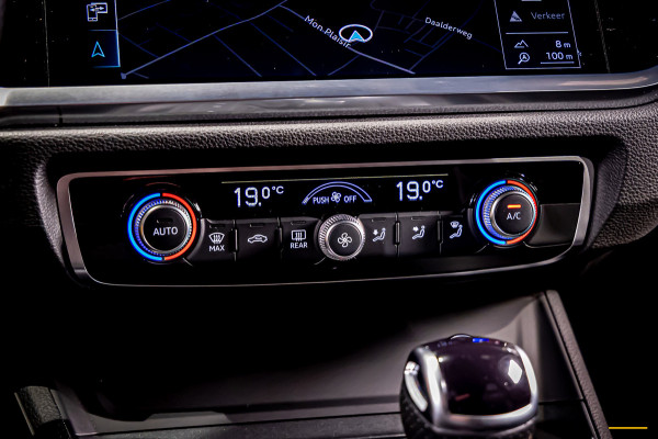 Audi Q3 45 TFSI e S edition|S-Line|1eig|Trekhaak|Cam|CarPlay