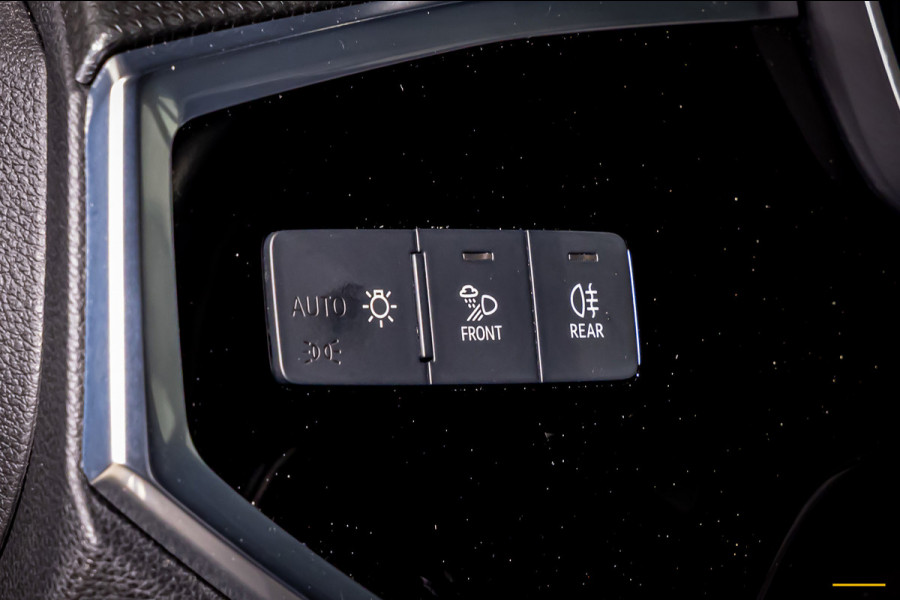 Audi Q3 45 TFSI e S edition|S-Line|1eig|Trekhaak|Cam|CarPlay