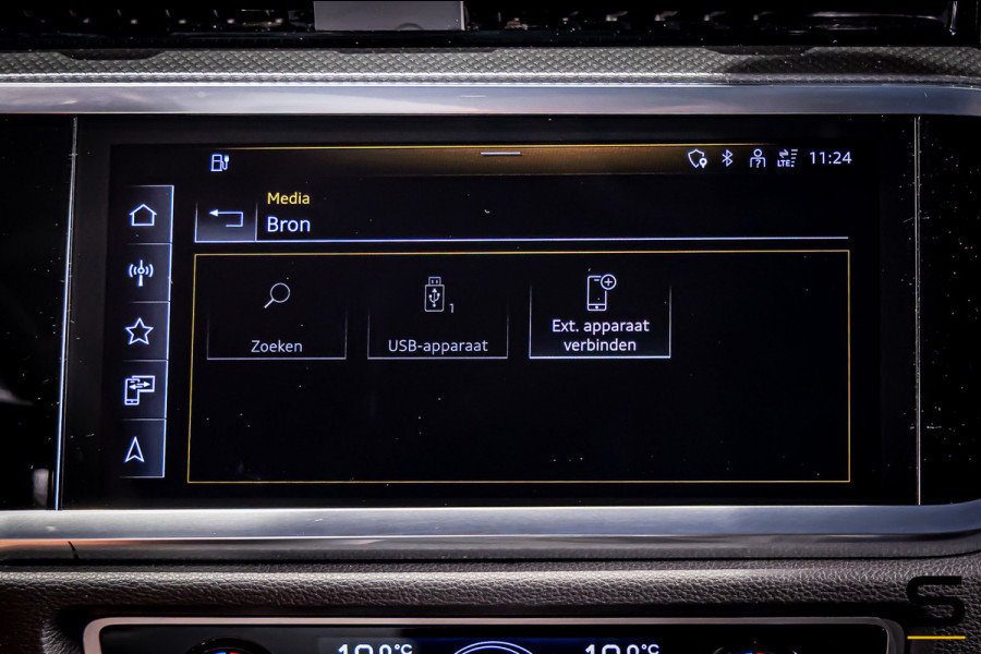 Audi Q3 45 TFSI e S edition|S-Line|1eig|Trekhaak|Cam|CarPlay