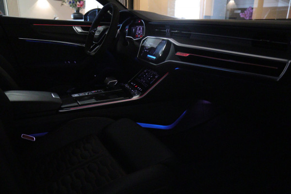 Audi RS6 Avant RS TFSI quattro Dynamic+ /CERAMIC/PANO/360/SOFTC/BOMVOL