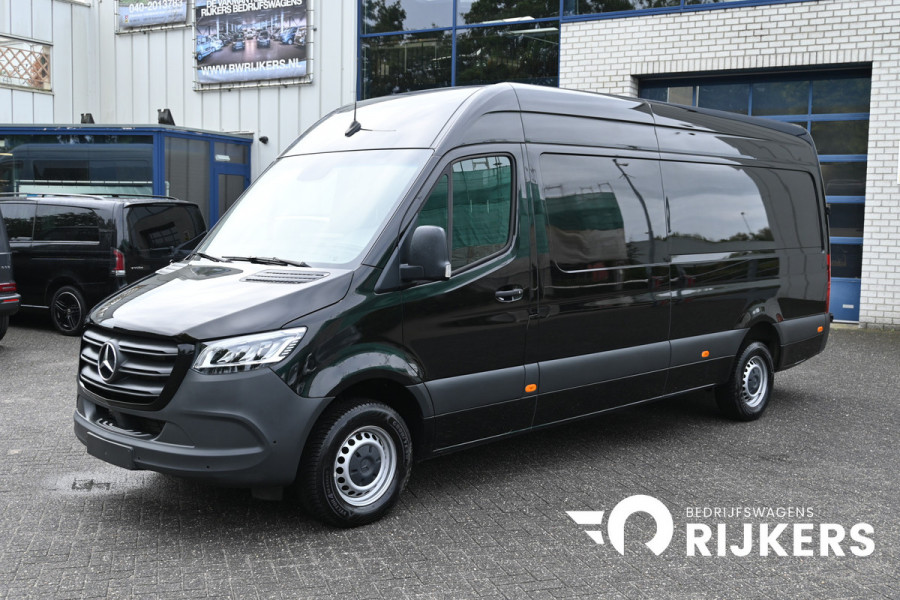 Mercedes-Benz Sprinter 317 CDI L3H2 RWD 3500 kg Trekhaak, LED, MBUX met camera en Parkeerpakket