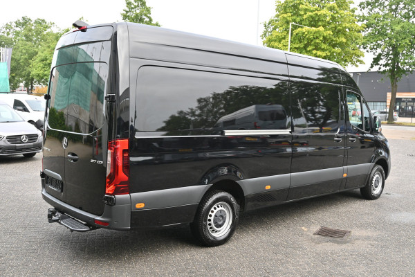 Mercedes-Benz Sprinter 317 CDI L3H2 RWD 3500 kg Trekhaak, LED, MBUX met camera en Parkeerpakket